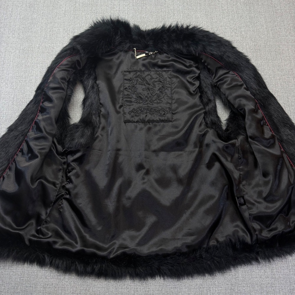 Express Black Faux Fur Vest Womens Sz M Sleeveless Hook Closure Lined Outerwear - Picture 2 of 10
